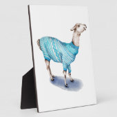 Wasserfarbenlama in blauem Pullover Fotoplatte (Seite)