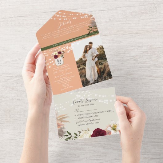 Wasserfarbenprächtige Hochzeit von Burgund und Pea All In One Einladung (Abreißen)