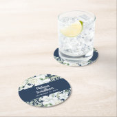 Wasserfarbenromantische, blumenweiße Blume Hochzei Runder Pappuntersetzer (Vor Ort)