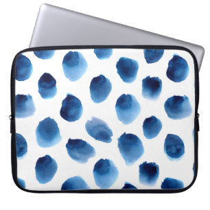 Wasserfarbige blaue Punkte: Handgemalt nahtlos Laptopschutzhülle