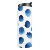 Wasserfarbige blaue Punkte: Handgemalt nahtlos Thermosbecher (Nach links gedreht)