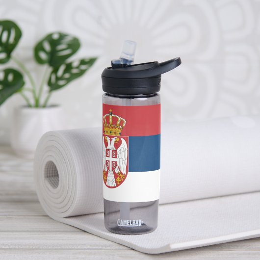 Wasserflasche mit serbischer Flagge Trinkflasche (Yoga)
