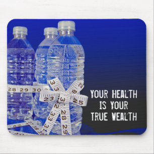 Wasserflaschen und Bandmessschaufel Mousepad