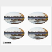 Wasserflugzeug am See Ovaler Aufkleber (Blatt)