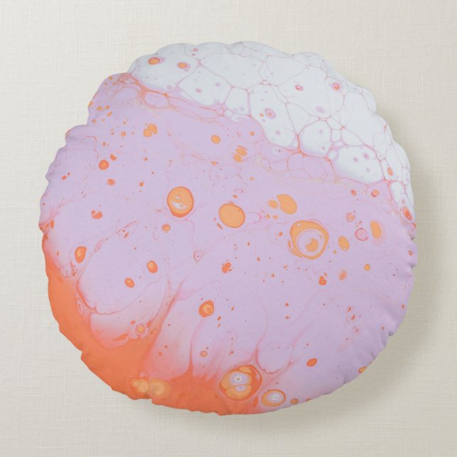 WASSERFLÜSSE AUF ROTER OBERFLÄCHE RUNDES KISSEN (Vorderseite)