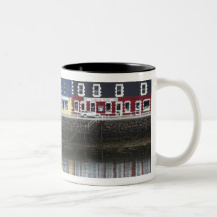 Wasserfront, Tobermory, Isle of Mull, Schottland, Zweifarbige Tasse