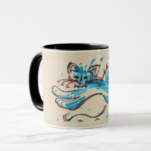 Wasserkatze springt über tan Hintergrund Tasse
