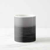 WASSERKÖRPER MIT SCHWEREM REGEN KAFFEETASSE (Mittel)