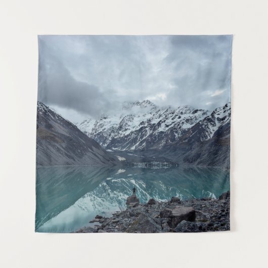 WASSERKÖRPER MIT ÜBERBLICK ÜBER BERGE WÄHREND DES WANDTEPPICH (Vorderseite)