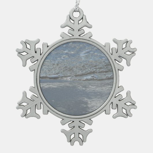 Wasserlappen auf Abstrakter Fotografie am Strand Schneeflocken Zinn-Ornament (Vorderseite)