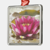 Wasserlilie Ornament Aus Metall (Links)