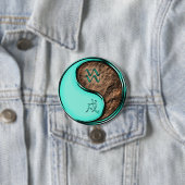 Wassermann & Erde Hund Button (Beispiel)