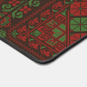 Wassermelone auf Olivenplatte mit palästinensische Schreibtischunterlage (Ecke)