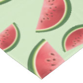 Wassermelone-Fruchtmuster auf grünem Grund Tischdecke (Schrägansicht)