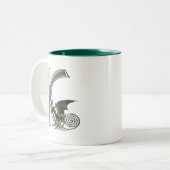 Wasserspeier-Monogramm K Zweifarbige Tasse (Vorderseite Links)