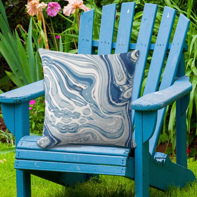 Wassersportwellen am Strand Aquarellblau Wirbel Kissen (coast beach nautical waves watercolor blue swirls outdoor pillow)