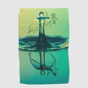 Wassertröpfchen, die in Wassertücher eintauchen Golfhandtuch