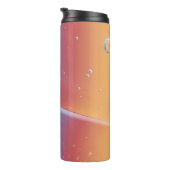 WASSERTROPFEN AUF BLAUEN KUNSTSTOFF THERMOSBECHER (Nach rechts gedreht)