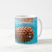 Wassertropfen auf braune Pflanze Kaffeetasse (VorderseiteRechts)