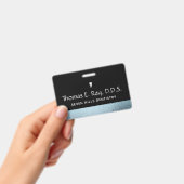 Wassertropfen für Mitarbeiter des Zahnarztes Ausweis (Handheld)