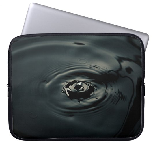 WASSERTROPFEN IM WASSER LAPTOPSCHUTZHÜLLE (Vorderseite)