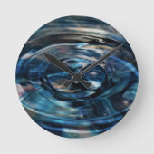 Wasseruhr durch die Dichterin Adiela Akoo Runde Wanduhr (Vorderseite)