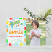 Wasserwaffe zum Geburtstag Foto Einladungen (Stehend Vorderseite)