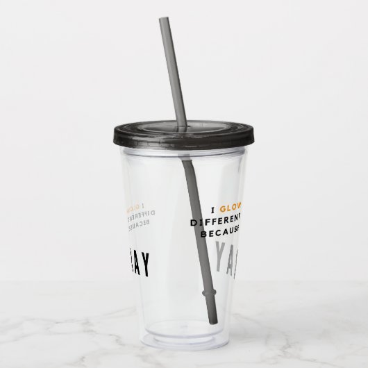 Wasserwäscher mit grauem Deckel und Stroh Acryltrinkbecher (Links)