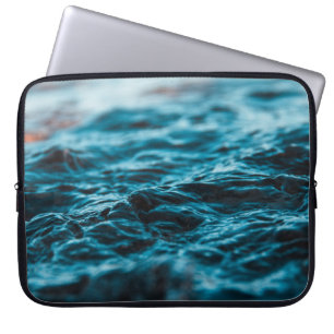 WASSERWASSER IN NAHER BILDSCHIRM LAPTOPSCHUTZHÜLLE