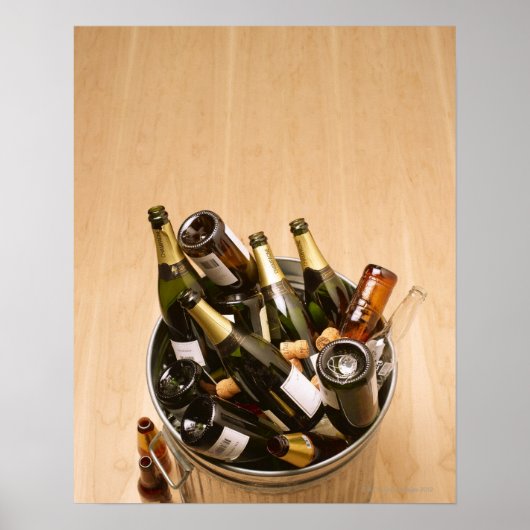 Waste bin full of empty champagne bottles on poster (Vorne)