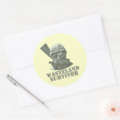 Wasteland Survivor Runder Aufkleber (Umschlag)
