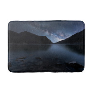 Water Lakeshore at Night Badematte