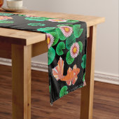 Water Lilies und Koi Fish Table Runner Großer Tischläufer (Beispiel)