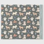 Watercolor Baby Winter Animes on Green Christmas Geschenkpapier (Flach)