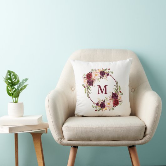 Watercolor Burgundy Floral Monogram Kissen (Stuhl )
