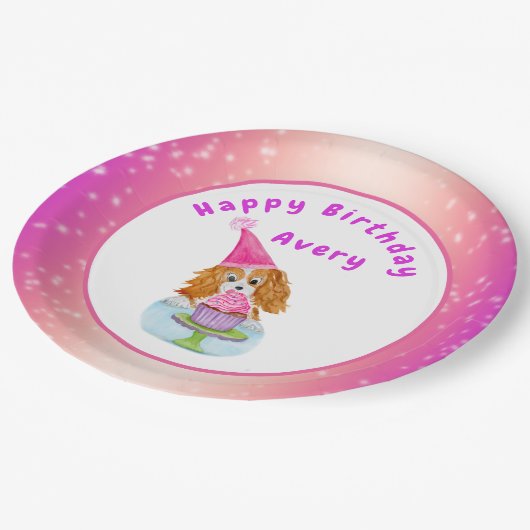 Watercolor Cavalier King Charles Cupcake Birthday Pappteller (Schrägansicht)