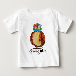 Watercolor Magical Owl mit Regenbogenfedern Baby T-shirt