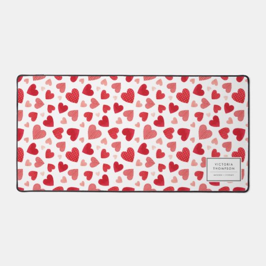 Watercolor Patchwork Red Hearts Pattern Schreibtischunterlage (Vorderseite)