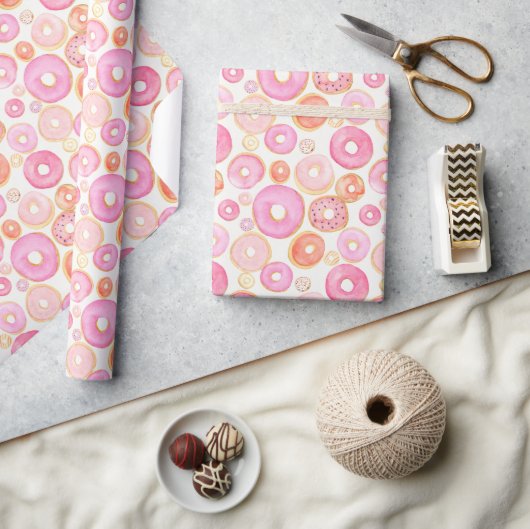 Watercolor Pink Doughnuts Baby Girl Shower Geschenkpapier (Kunsthandwerk)