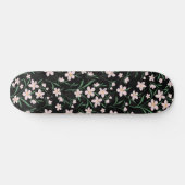 Watercolor Pink Floral Botanisches Schwarzes Muste Skateboard (Horizontal)