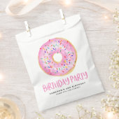 Watercolor Pink Sprinkle Glazed Donut Birthday Geschenktütchen (Ausgeschnitten)
