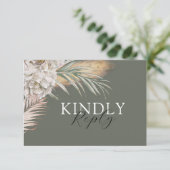 Watercolor Sage Green Palms & Floral Wedding RSVP Karte (Stehend Vorderseite)