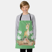 Watercolor Woodland Baby Fawn Individuelle Name Schürze (Getragen)