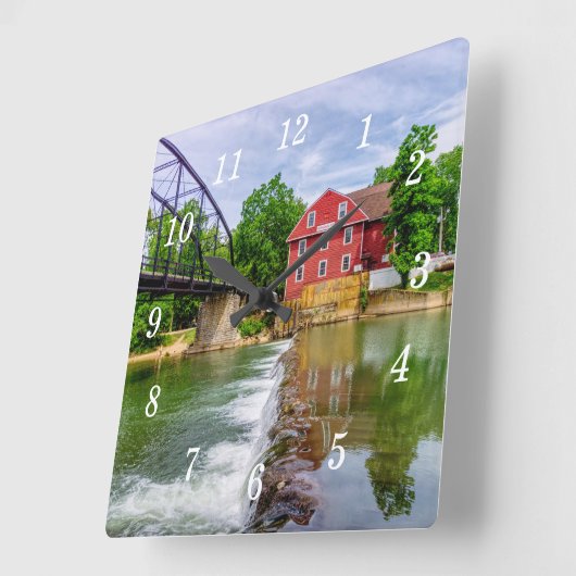 Waterfall-Mauer über die Adlermauer Quadratische Wanduhr (Winkel)