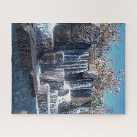 Waterfall Memorial Washington. Puzzle (Horizontal)