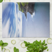 Waterfalls | Faroe Islands, Denmark Geschirrtuch (Gefaltet)