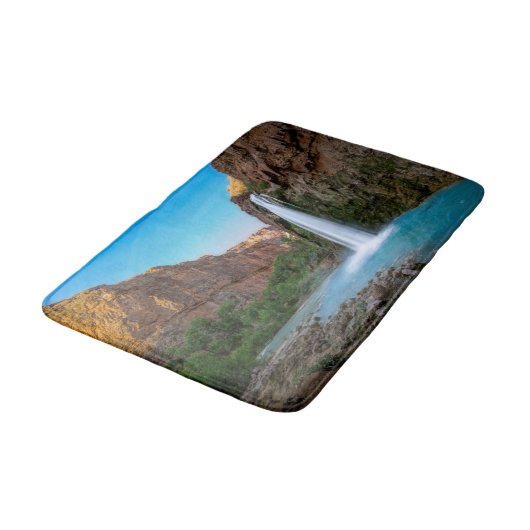 Waterfalls | Havasu Falls at Sunset Badematte (Schrägansicht)