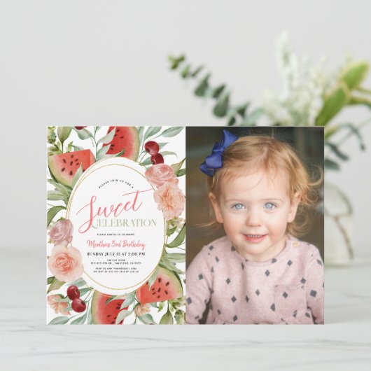 Watermelon Floral Sweet Girl Birthday Foto Einladung (Stehend Vorderseite)