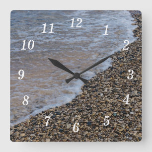 Wave Ashore Painterly Wall Clock Quadratische Wanduhr