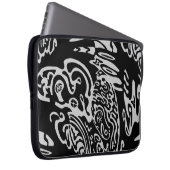 "Wave Creature" B&W abstrakte Kunst Laptopschutzhülle (Vorne Rechts)